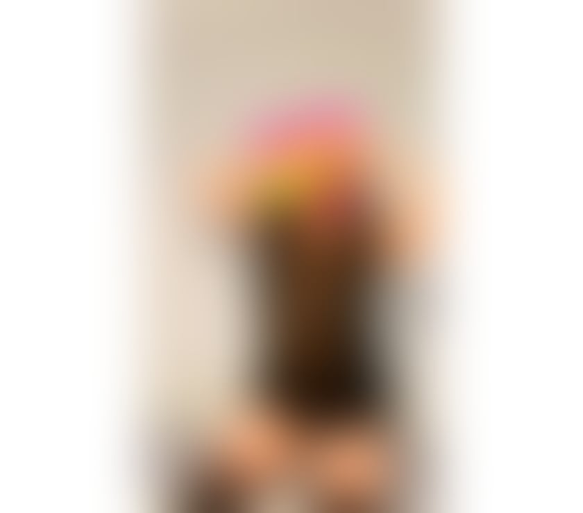 Hey, I'm a 28-year-old girl, well-groomed, elegant, always s