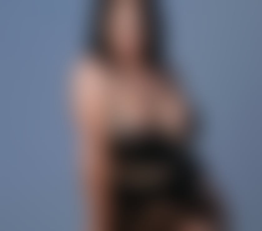 Escorts West Yorkshire Leeds - Photos for Aicha Full servisincall&outcal Party girl best over night