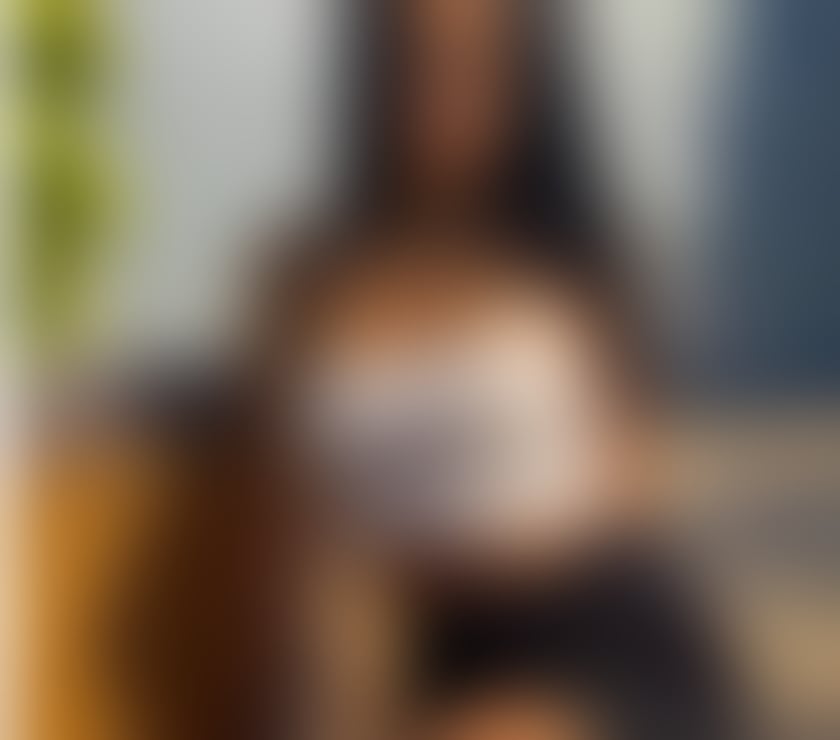 Escorts Aberdeen Old Aberdeen - Aberdeen - Photos for Hello I’m rebria from Spanish party girls Aberdeen