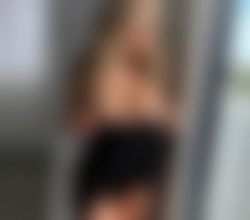 Escorts Stevenage Town Centre Stevenage - Photos for Mia 🥵HOT&SEXY😈PARTY GIRL🥂 ONLY OUTCALL