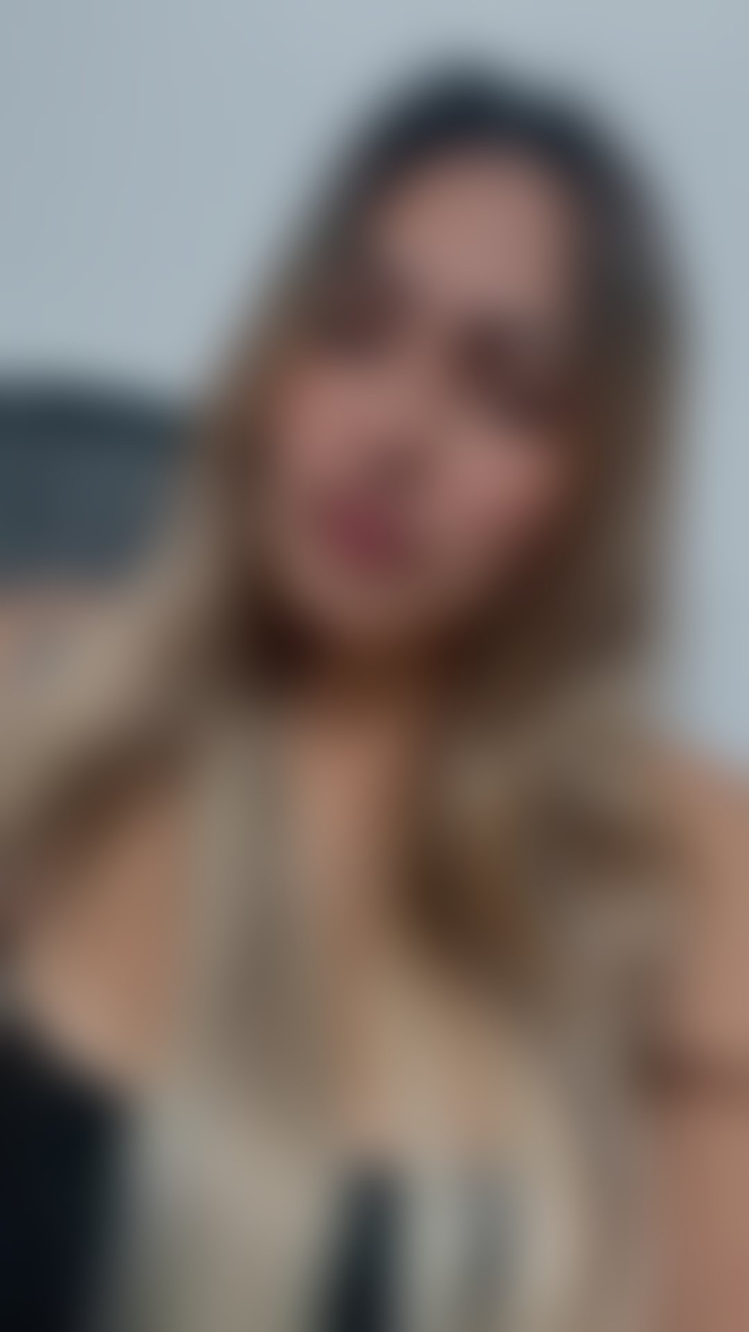 Escorts East London Mile End Station - East London - 