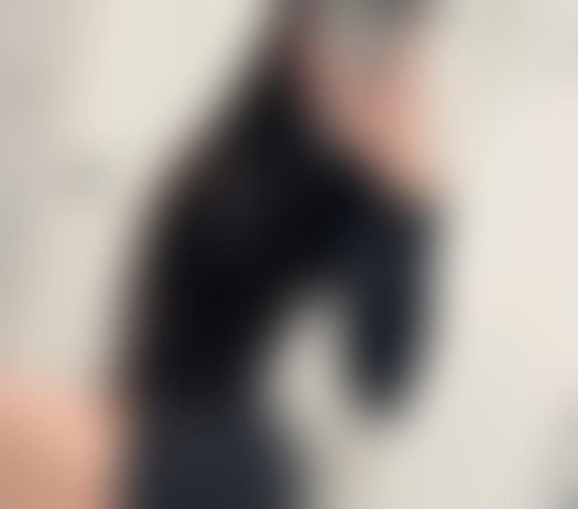 Jennifer new here party girl