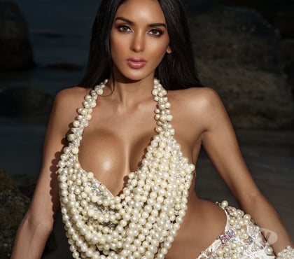 Trans Oxford Street Central London - Photos for Queen Filipina Yuumi Garcia in London now