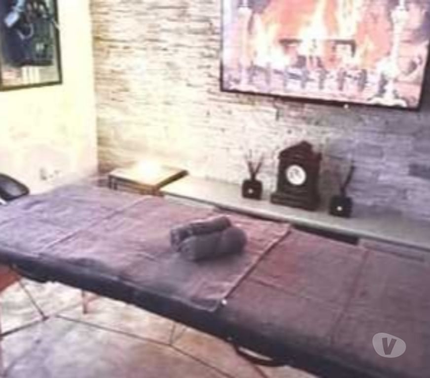 Full body massage Bedfordshire Central Bedfordshire - Photos for Relaxing 4 hand massage - 2 Male Therapists.