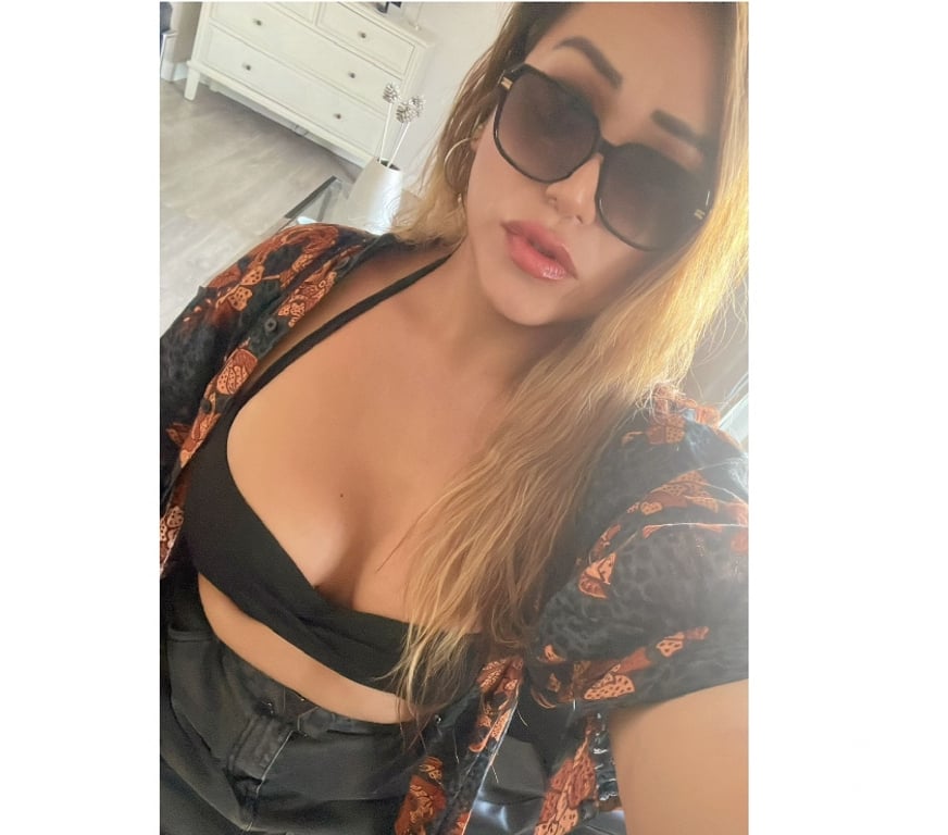 Trans Escorts East London Canary Wharf - DLR Station - East London - Photos for TS 😋 💗 COLOMBIAN 💗 very very functional