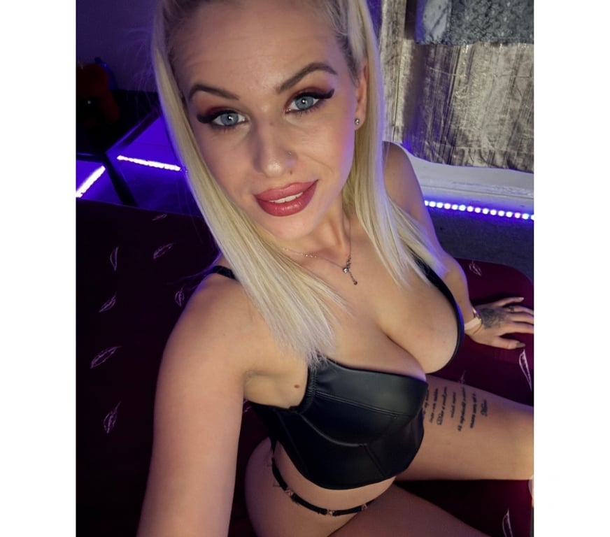 Escorts South Yorkshire Doncaster - Photos for Sweety baby ❤️hot