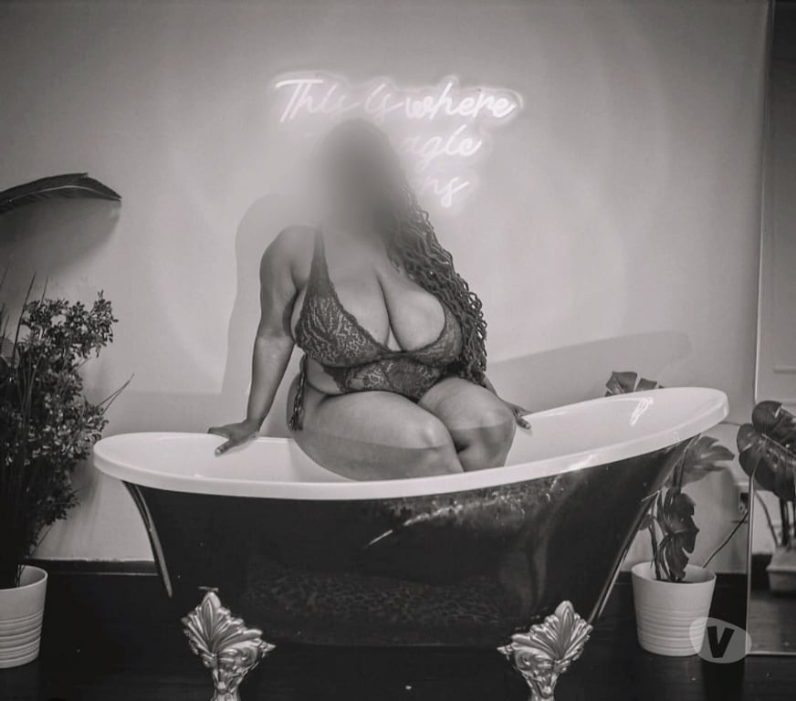 Escorts West Yorkshire Leeds - Photos for Chocolate🇬🇧🌸🩷 Nicole 🇬🇧🌸🩷