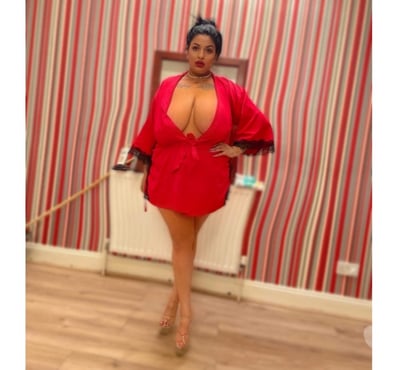 Escorts and Massages Blackpool Town Centre Blackpool - Photos for 😘hello guys,I'm a brunette and sexy bbw👅escort💦