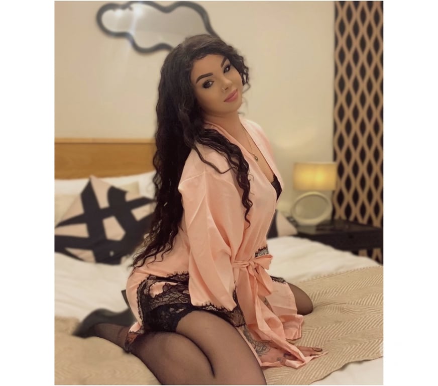 Escorts West Midlands Birmingham - Photos for Soft Luxury GFE • Curvy, Elegant & Discreet