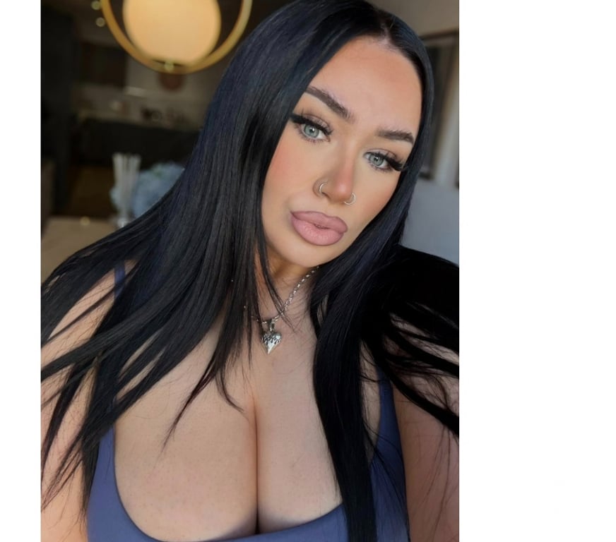 Escorts Merseyside Liverpool - Photos for CURVEY SCOUSE SEXY FACE 😍 😋 07494730873😈