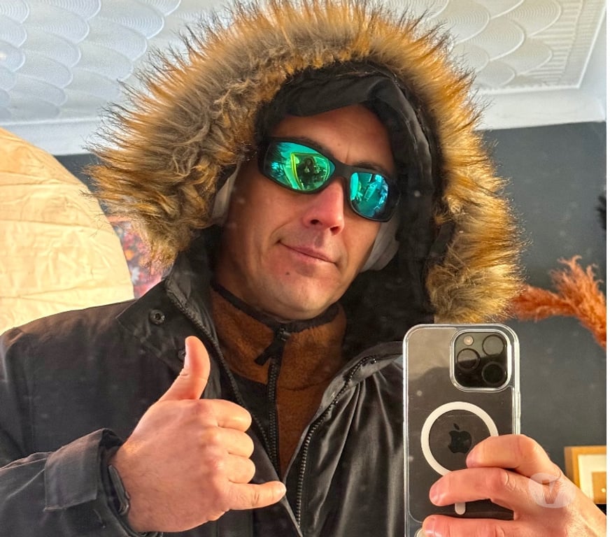 Escorts Bedfordshire Luton - Photos for Feel so lonely 😭 will be great to meet some nice friends