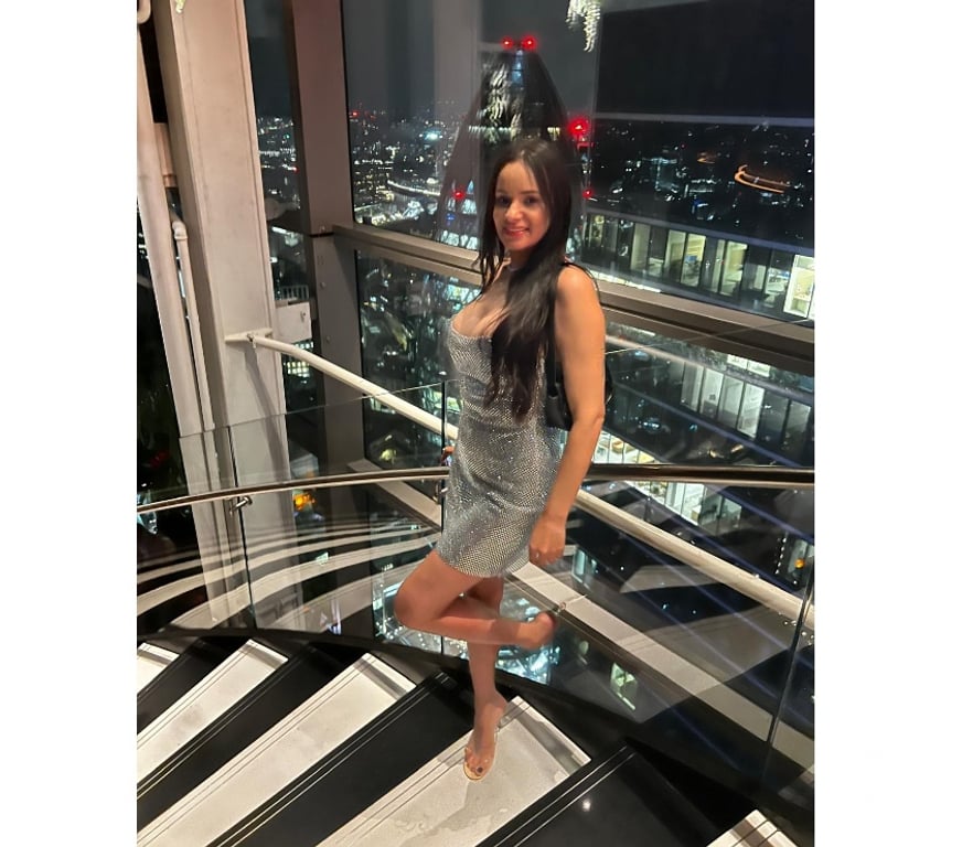 Escorts West Midlands Birmingham - Photos for Hot Brazilian brunette😈 Party Girl 🎉