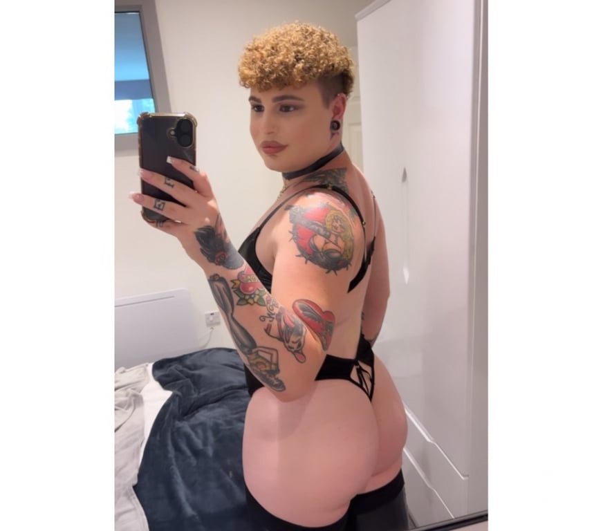 Trans Escorts West Yorkshire Bradford - Photos for LUXURIOUS FEMBOY🇬🇧 BD1 10th-14th