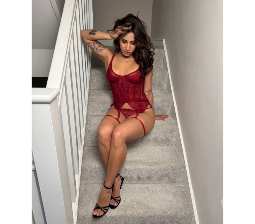 Escorts West Midlands Wolverhampton - Photos for 🇧🇷BRENDA🩵BLUE EYES PRINCESS✨🍾PARTY GIRL🥂