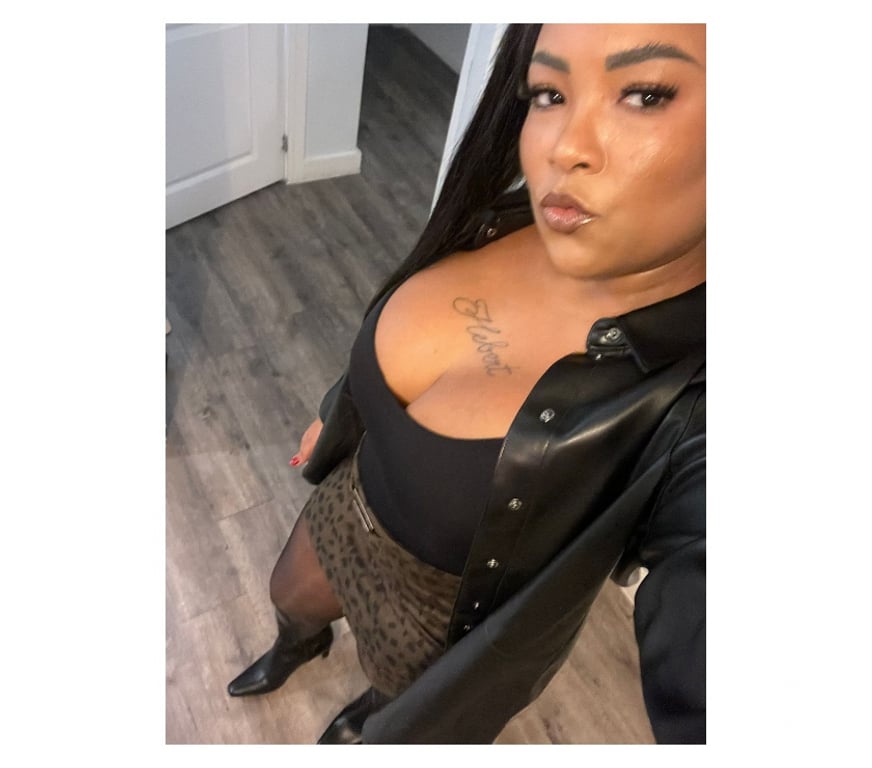 Escorts West London Hillingdon - Photos for ✨ Welcome to the Place Where Desire Meets Imagination ✨