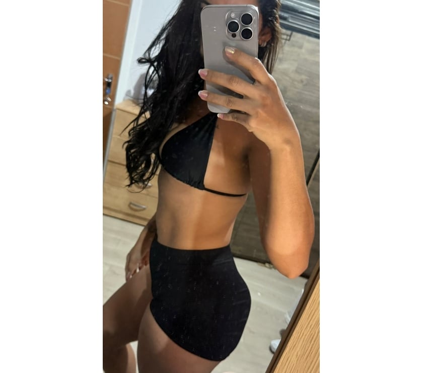 Escorts Bermondsey South East London - Photos for Karol Erotic Masseuse I'm Still here