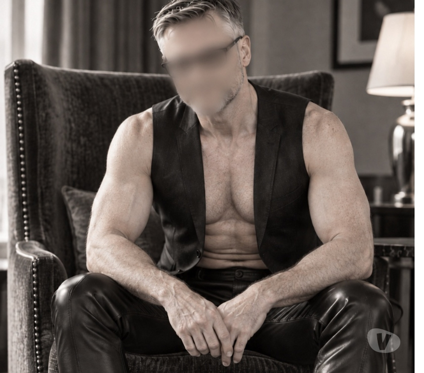 Escorts Essex Chelmsford - Photos for Mature Masculine Male Companion – Chelmsford