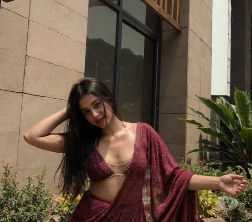 Escorts West London Hounslow - Photos for Warm & Friendly Indian Companion.