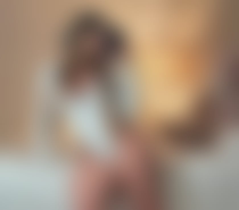 Adriana - Blond Girl (extras) 🥳