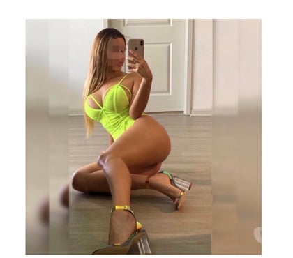  Escorts Enfield Town Centre Enfield - Photos for Petite victoria new in enfield