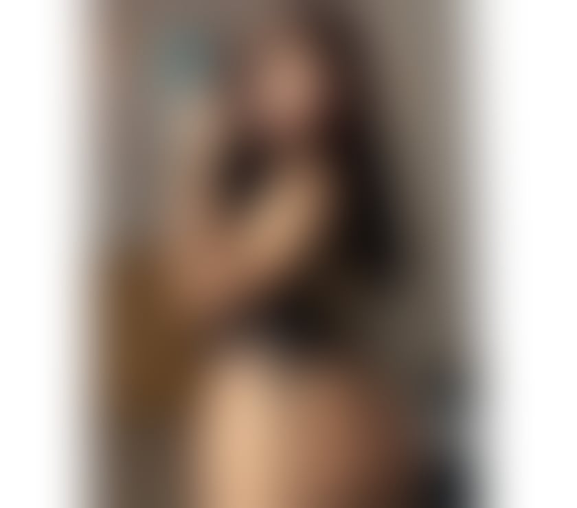 Nicole 💖Cinnamon Skin Petite💖 Canary Wharf📍