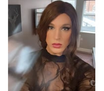 Sexy French Mélissa few days in LLANDUDNO