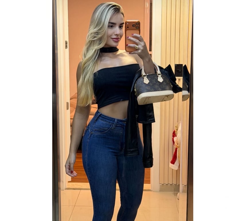 Escorts Hertfordshire East Hertfordshire - Photos for Brasilian blonde hot 🔥✅🇧🇷