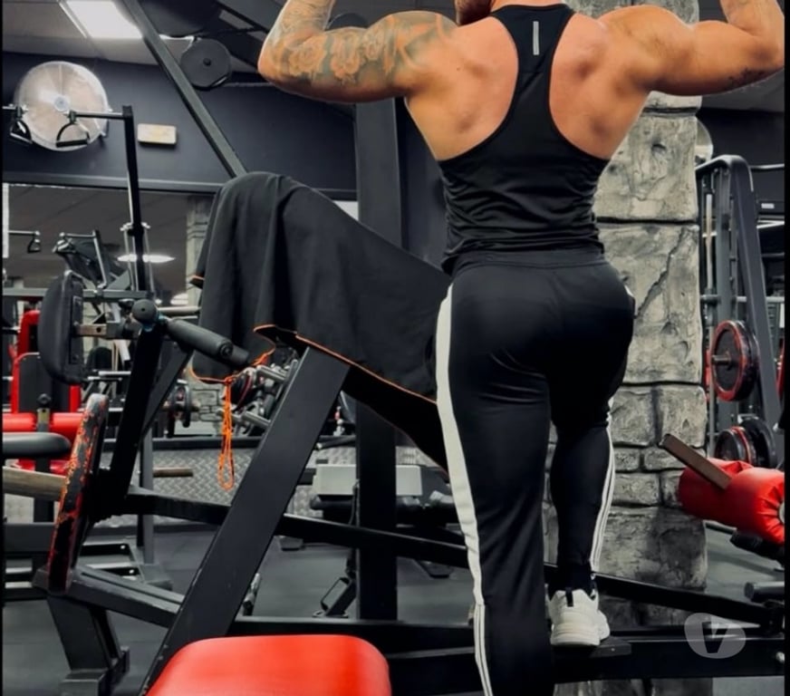  Gay massage Bracknell Forest Bracknell - Bracknell Forest - Photos for Latino Discreet XL BIG AND MUSCLE 🍆🔥 love party 🥂