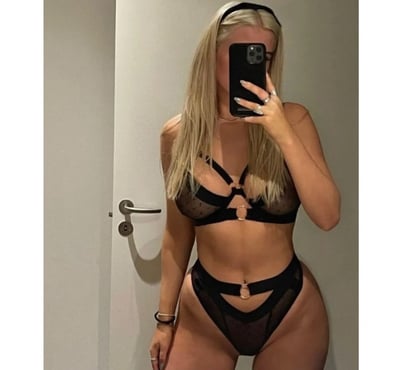 Escorts Shepherd`s Bush West London - Photos for Luxury Relaxation in West London