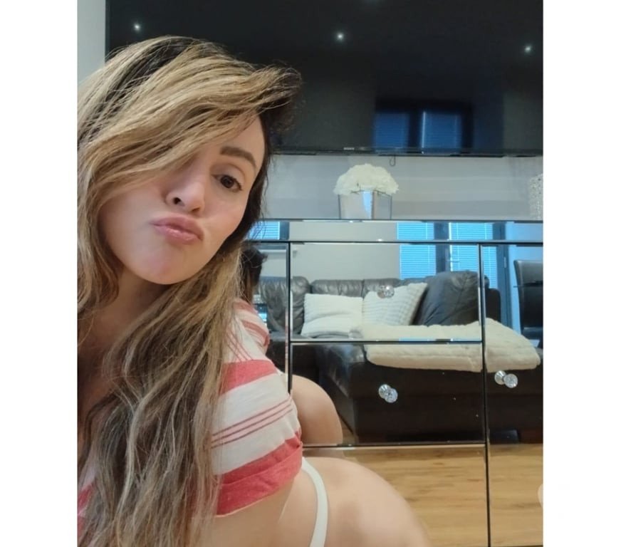 Escorts Somerset Yeovil - Somerset - Photos for Jhenny Latina 🍓🍑 Brazilian Hot Girl 🥂🍾