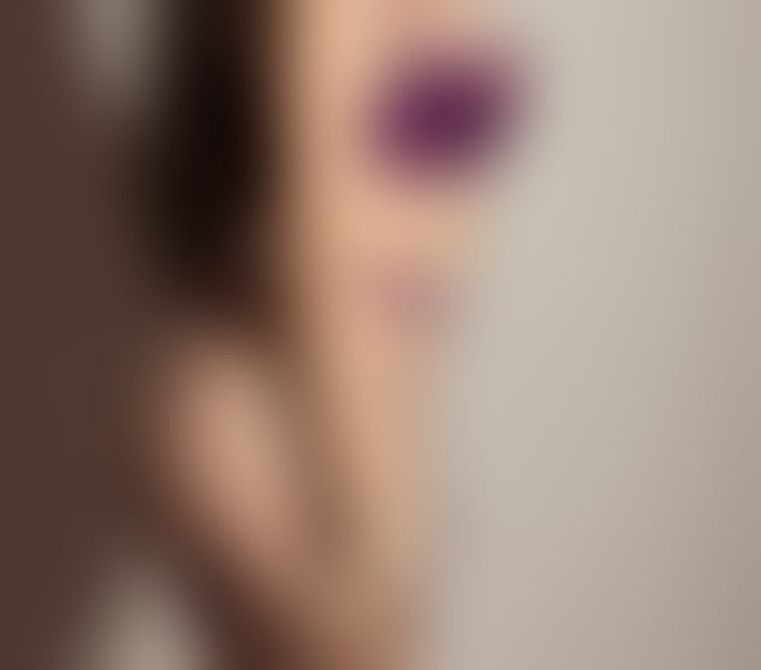 Escorts West Yorkshire Leeds - Photos for Laura new here ready for you