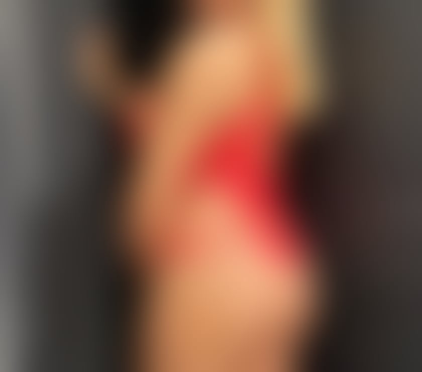 Escorts Cheshire East Crewe - Cheshire East - Photos for Hello Geltemens I m Andreea big boobs Only outcall