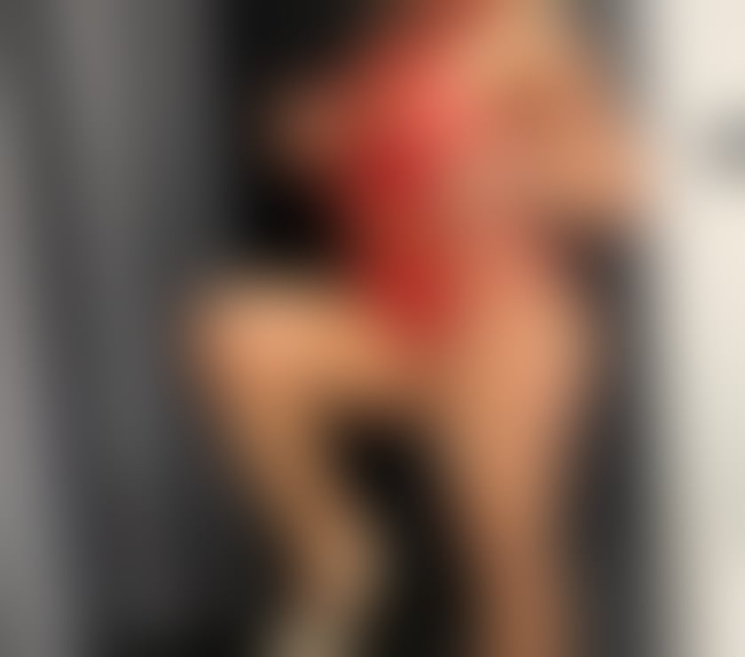 Escorts Cheshire East Crewe - Cheshire East - Photos for Hello Geltemens I m Andreea big boobs Only outcall