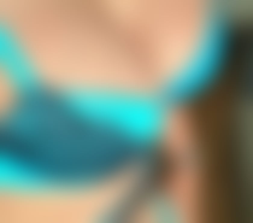 Escorts Hertfordshire East Hertfordshire - Photos for Abbie-ukmilf GFE Footfetish erotic massage nylons