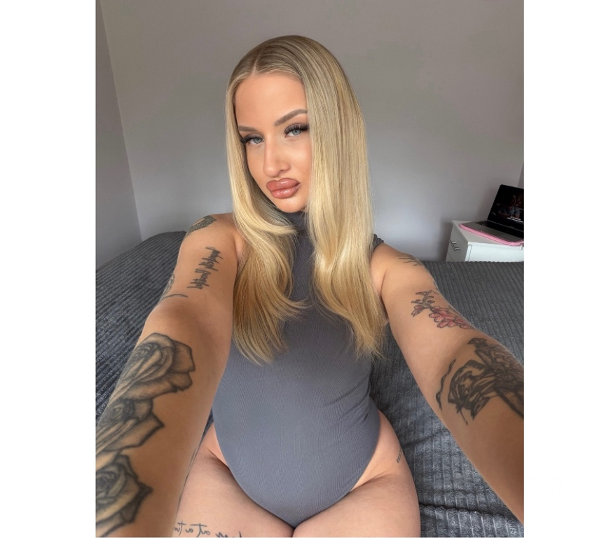 Escorts South East London Greenwich - DLR Station - South East London - Photos for Mia British babe 🇬🇧🇱🇹 don’t miss out 💖🌸