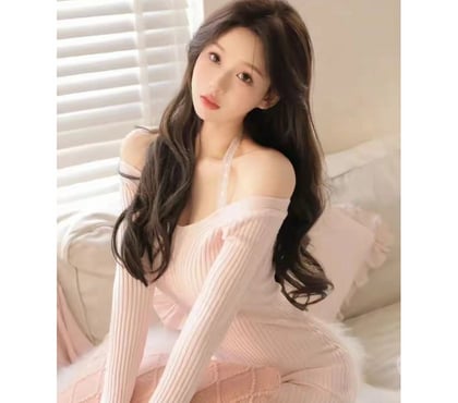 Escorts Ocean Village Southampton - Photos for 🌺Velvet Calm · Gentle & Natural🌺(SO14)