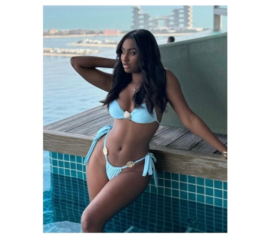 Escorts Slough Colnbrook - Sutton - Photos for HOT CHOCOLATE AVAILABLE 😋🥳PARTY