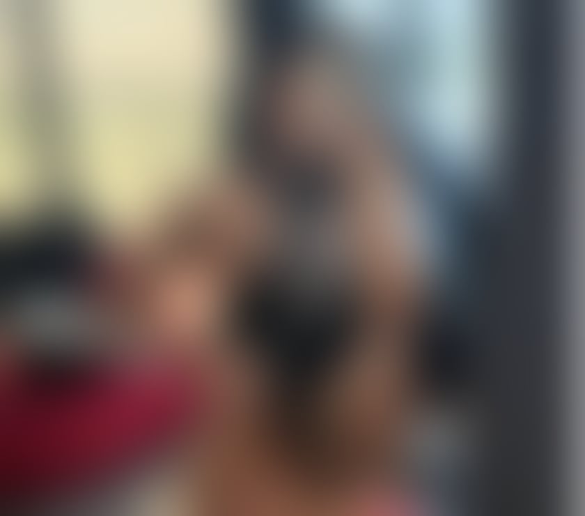 Escorts West Sussex Crawley - Photos for Lia new girl in town❤️ PARTY GIRL🎉💕 no rush😘