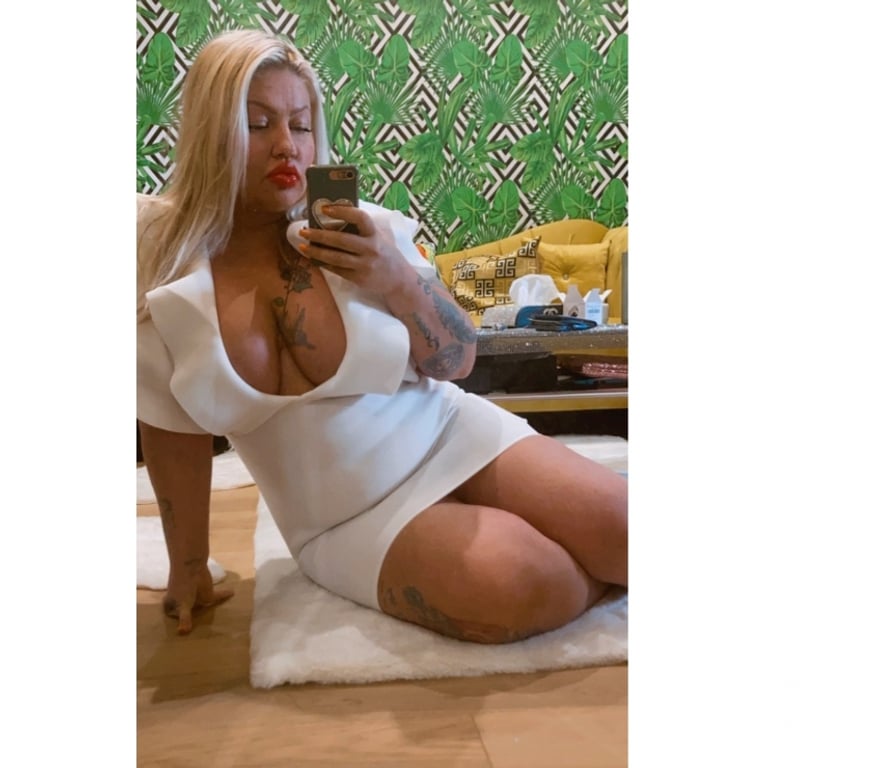 Escorts Cambridgeshire Cambridge - Photos for Magiclondon69 One ☝🏻 Best curve Milf 😍