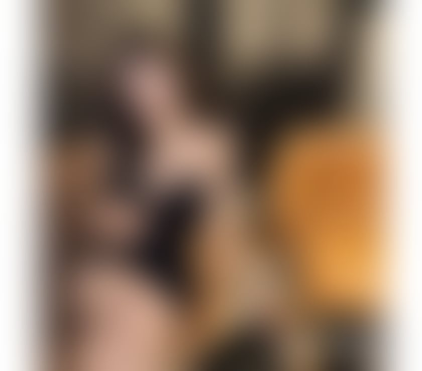 A Japanese PARTY GIRL, new in town, 1 week only