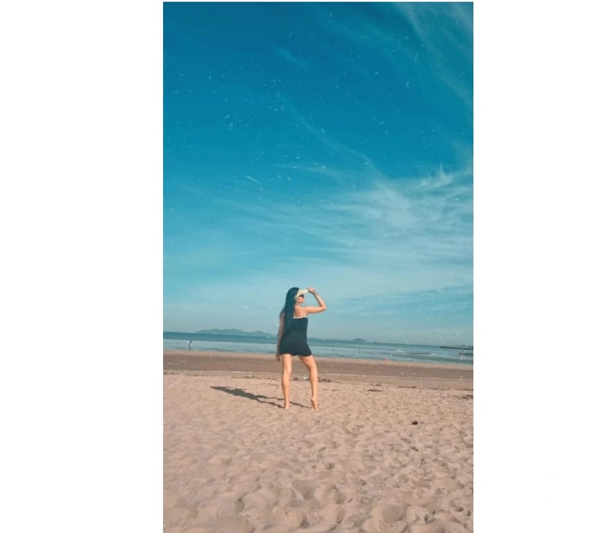 Escorts North West London Camden - Photos for ✨Brazilian Brunette Petite Irresistibly Elegant ✨