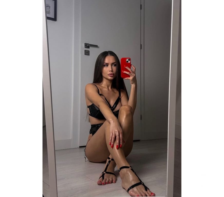 Escorts Essex Harlow - Photos for Hello x New and Hot Sherrly x Here x British