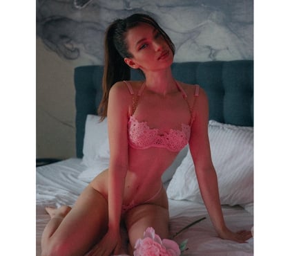 Escorts Three Bridges Crawley - Photos for Renata 💯🍌🍑no rush💯fresh💯genuine