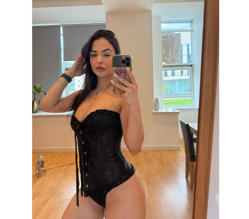 Escorts West Midlands Birmingham - Photos for SEXY BRAZILIAN NEW PARTY GIRL OF YOUR DREAMS👄