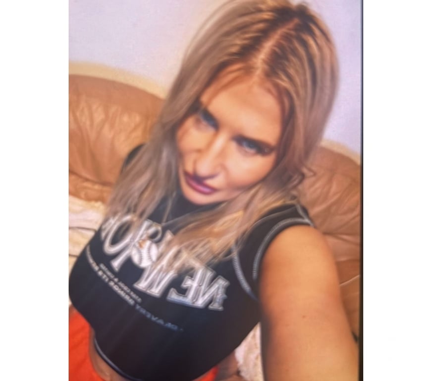 Escorts South East London Bromley - Photos for Sexy Polish blonde BJ Queen