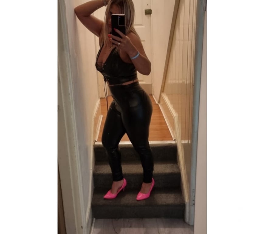 Escorts South East London Bromley - Photos for Sexy Polish blonde BJ Queen