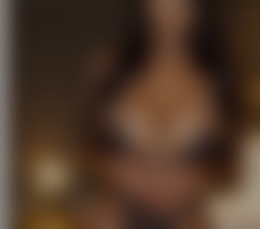 Escorts West London Hillingdon - Photos for 🍑🍑BIG BUM CARAMEL GIRL HOT🔥 PARTY🎉