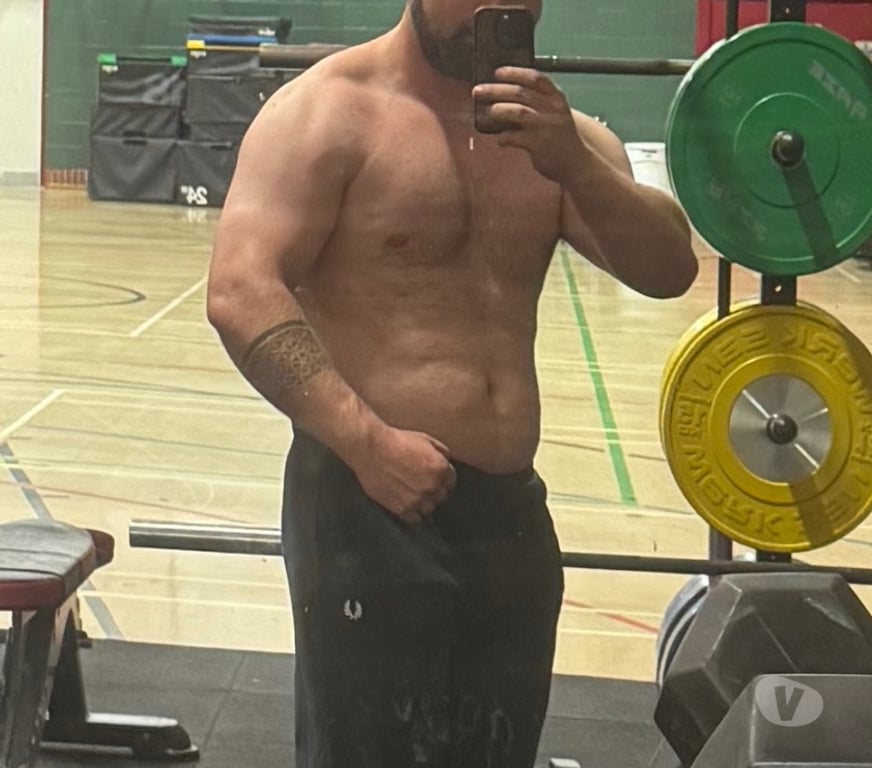  Gay massage Hampshire Eastleigh - Photos for James here for fun in your area