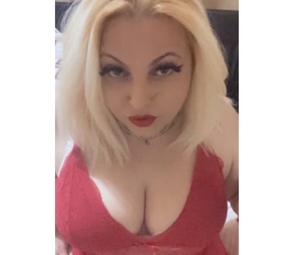  Escorts Edmonton North London - Photos for Sweet Candy 🍭 in Edmonton for short time 😊