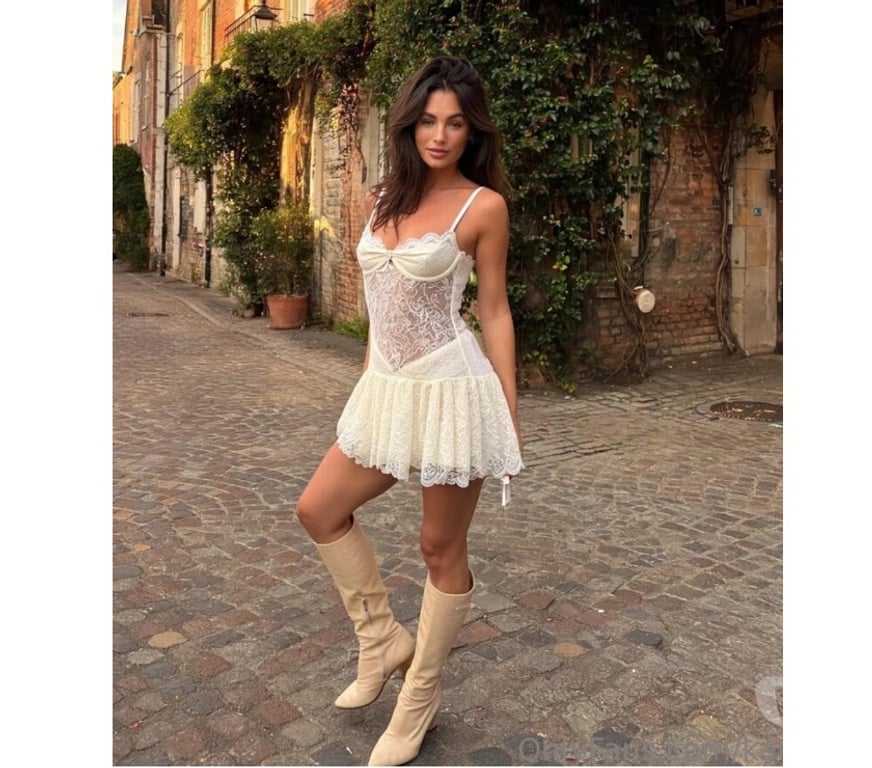 Escorts Swansea - Wales Saint Thomas - Swansea - Photos for ELEGANT VIVIAN IN YOUR CITY 🦩